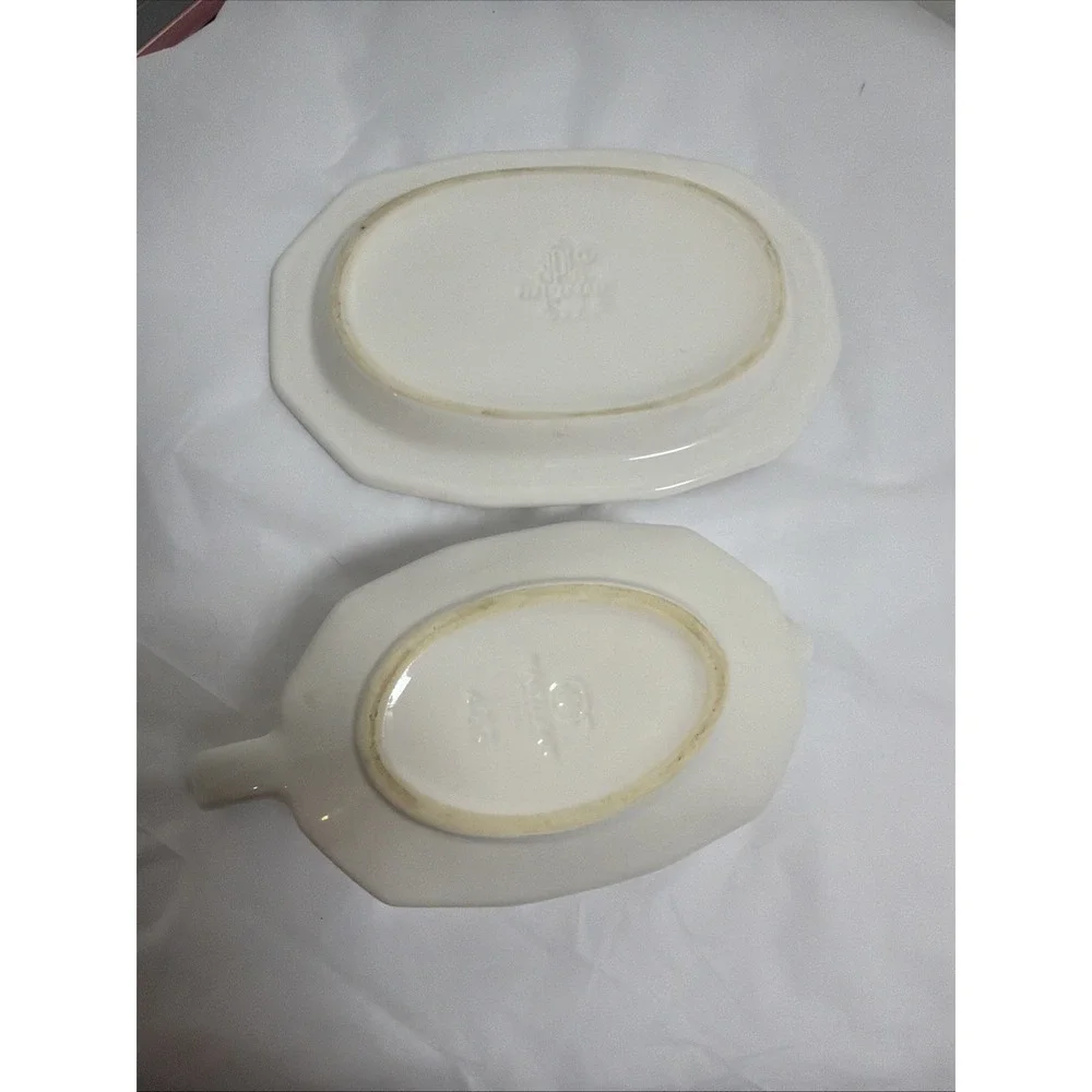 Vtg~Pfaltzgraff~Heritage White~Stoneware~Octagonal Gravy Boat with Underplate